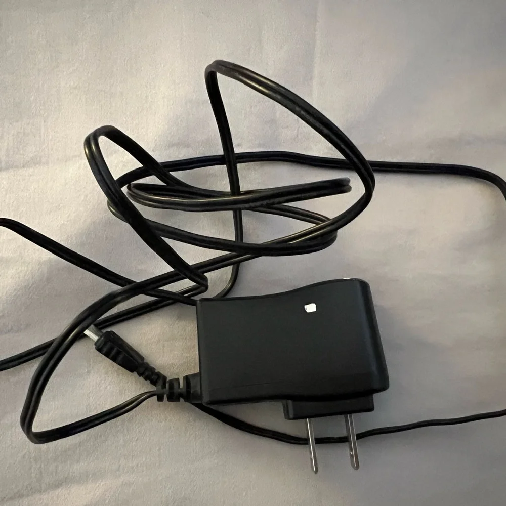 Plantronics Switching Adapter AC Power Supply, 82920-01, SSA-5W-05 US 050018F
